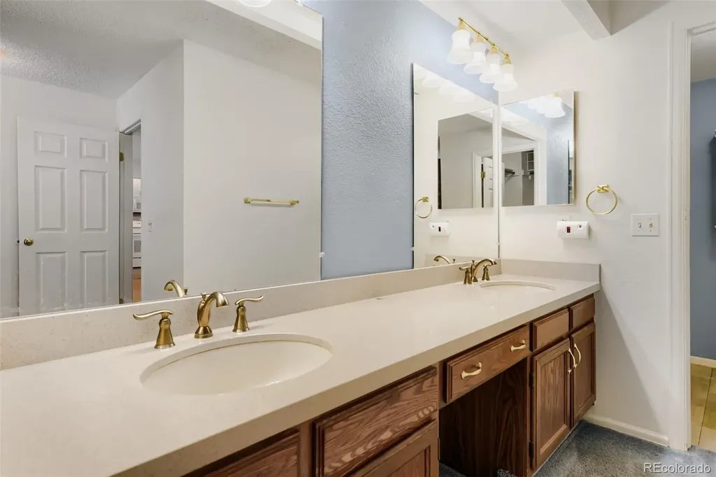 1374 Briar Circle Littleton CO 80126