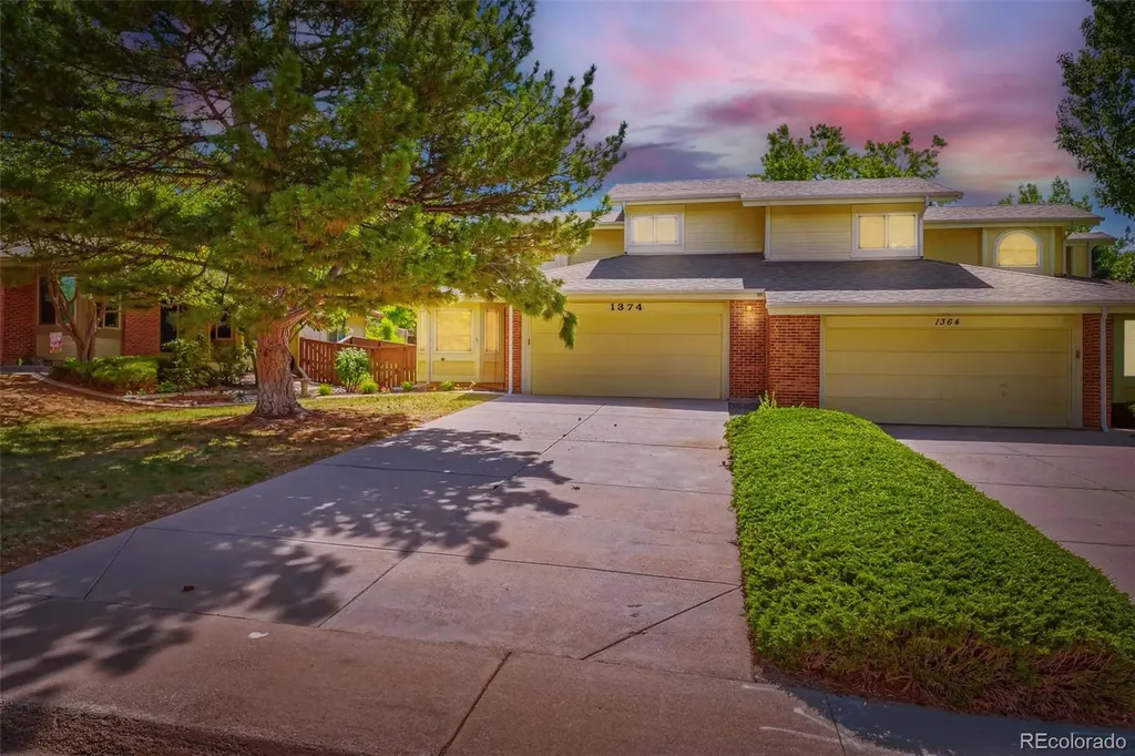 1374 Briar Circle Littleton CO 80126