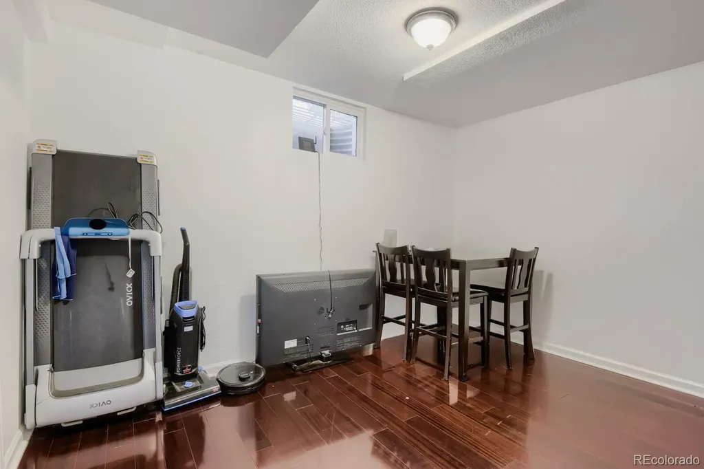 5388 Billings Street Denver CO 80239