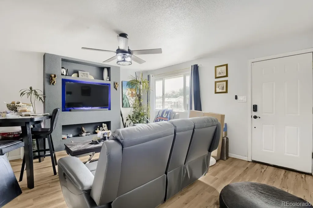 5388 Billings Street Denver CO 80239
