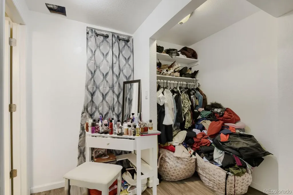 5388 Billings Street Denver CO 80239