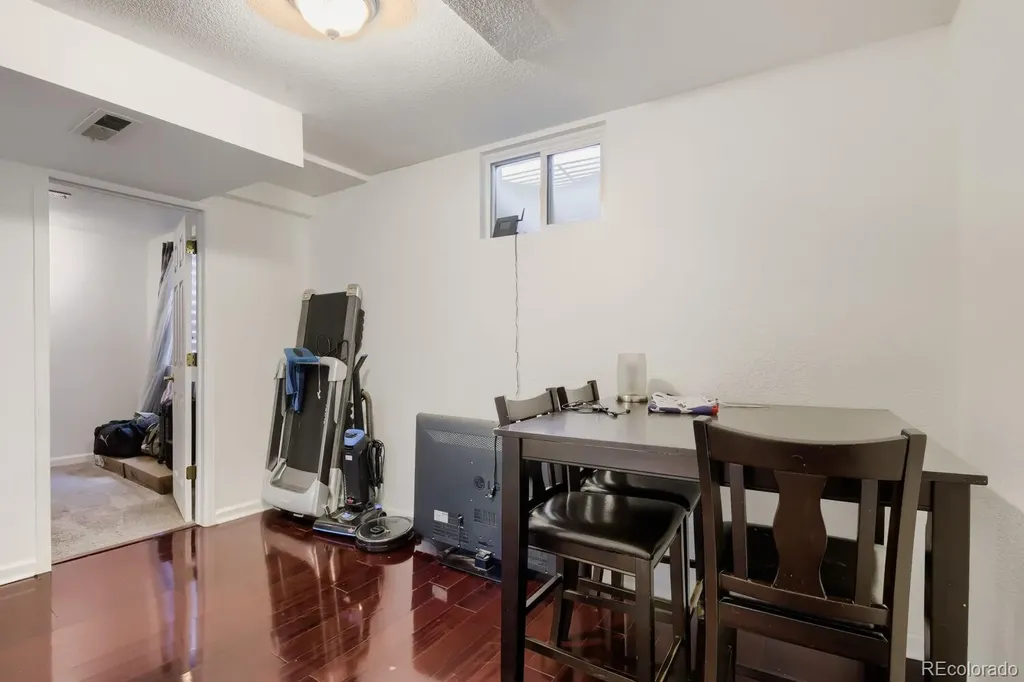 5388 Billings Street Denver CO 80239