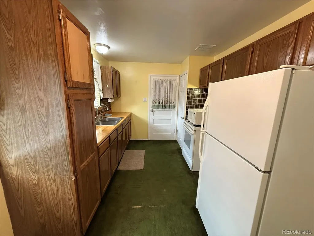 5855 S Delaware Street Littleton CO 80120