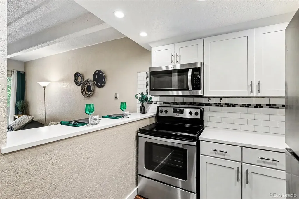 655 N Pearl Street Denver CO 80203
