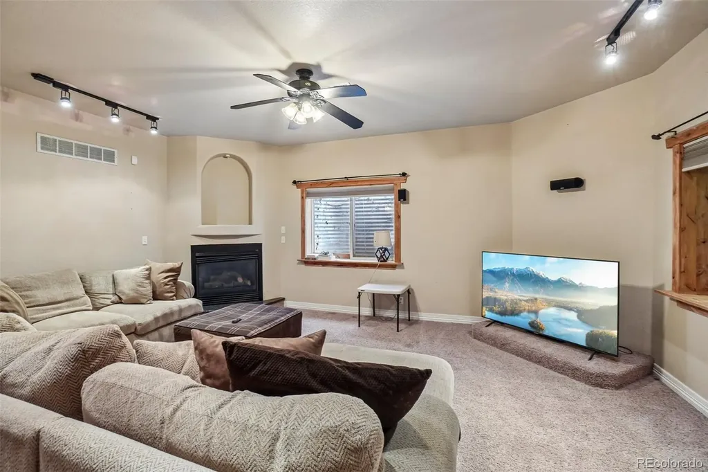 417 Alpine Avenue Ault CO 80610