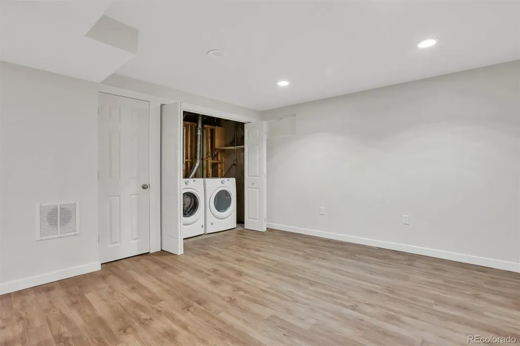 6986 E Louisiana Avenue Denver CO 80224