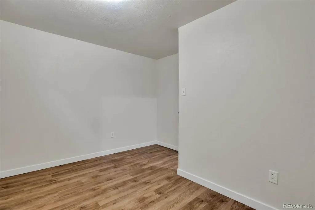 6986 E Louisiana Avenue Denver CO 80224