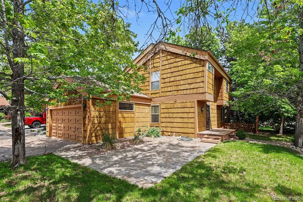 10251 W Ida Avenue Littleton CO 80127