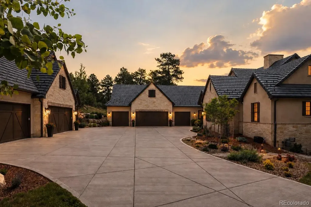 940 Twisted Pine Road Golden CO 80401