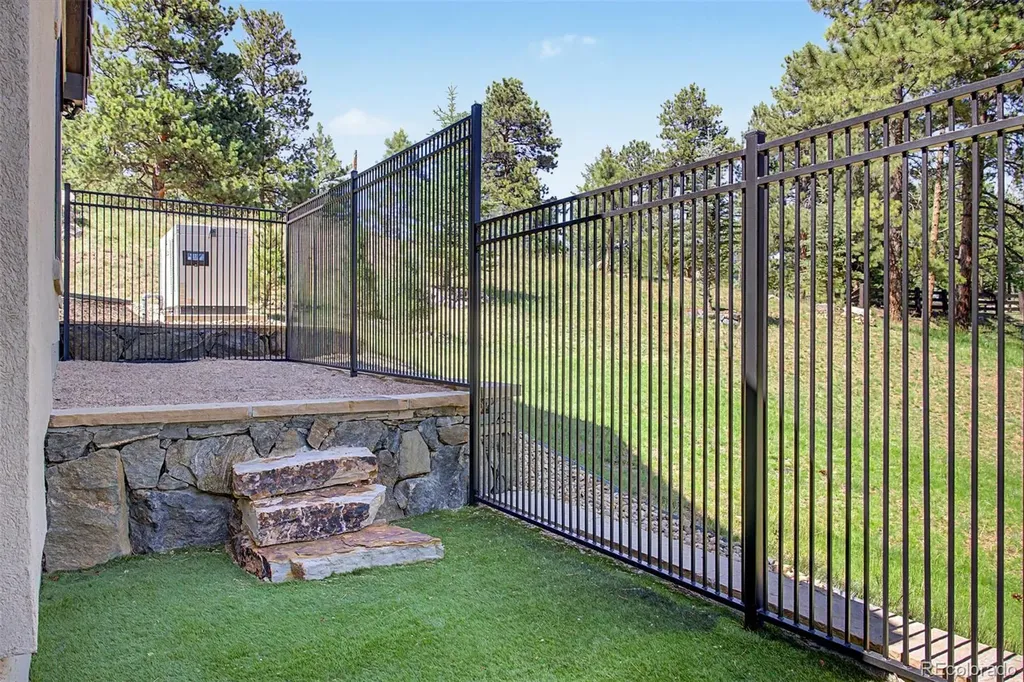 940 Twisted Pine Road Golden CO 80401