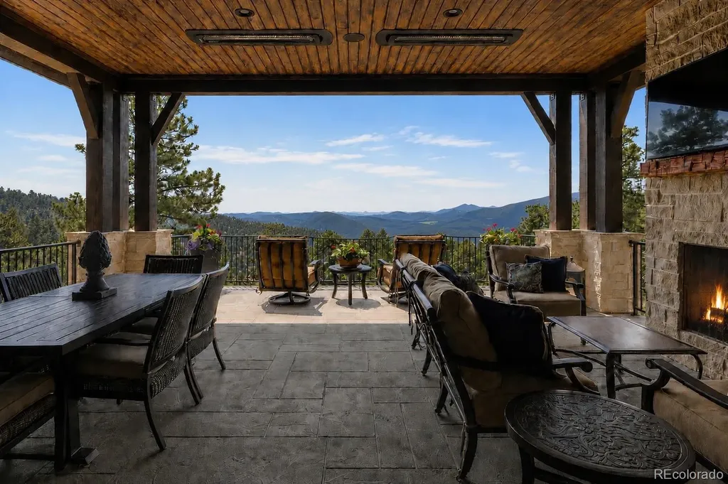 940 Twisted Pine Road Golden CO 80401