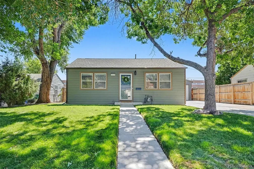 2210 S Hooker Way Denver CO 80219