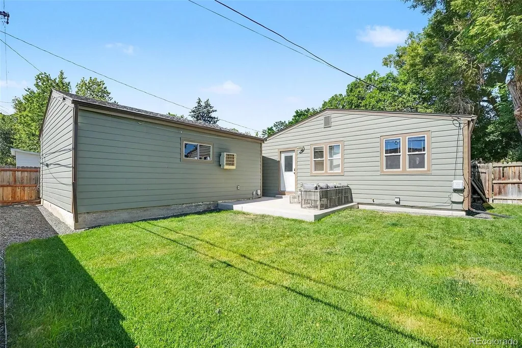 2210 S Hooker Way Denver CO 80219