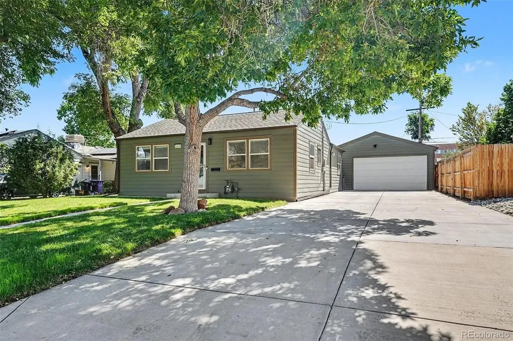 2210 S Hooker Way Denver CO 80219