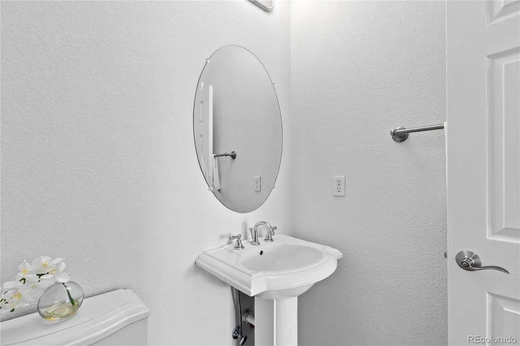 8397 Devinney Street Arvada CO 80005