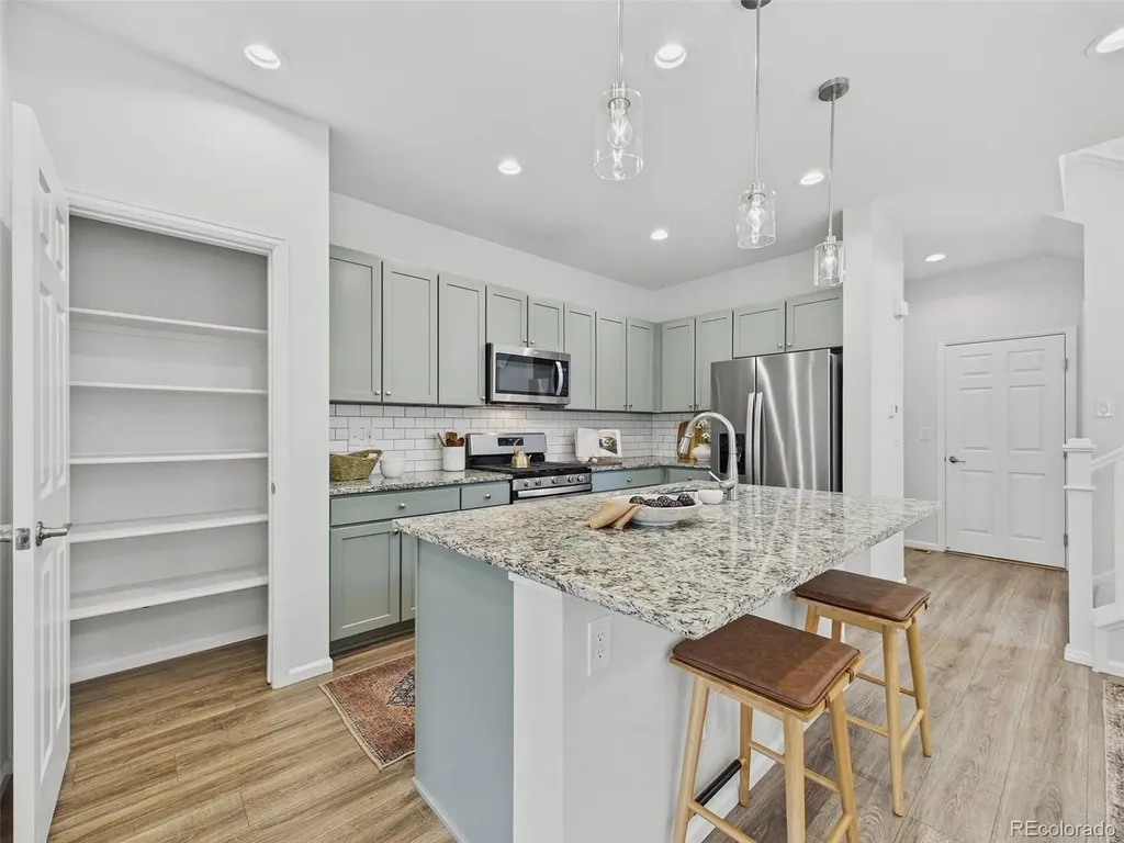 4740 Jasper Street Denver CO 80239