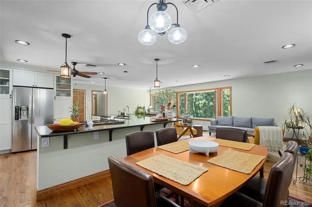 6641 S Hill Way Littleton CO 80120