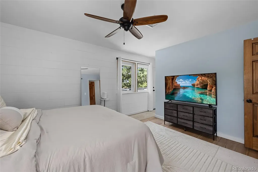 6641 S Hill Way Littleton CO 80120
