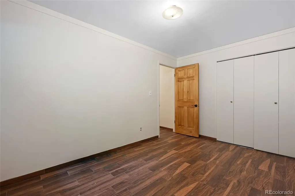 6641 S Hill Way Littleton CO 80120