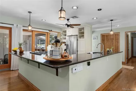 6641 S Hill Way Littleton CO 80120