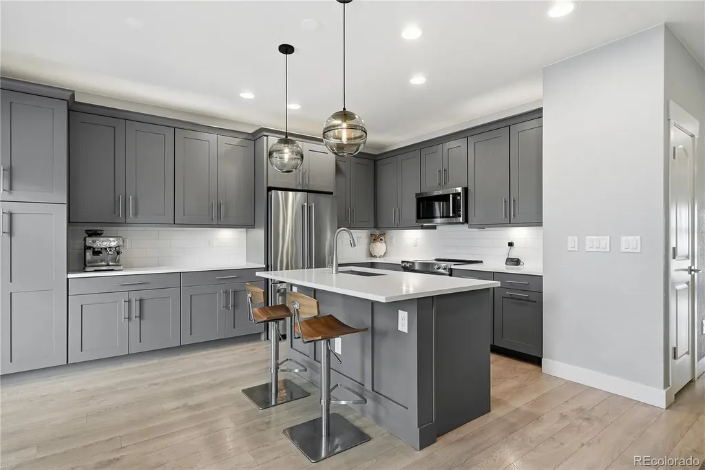 6375 S Harvest Street Aurora CO 80016