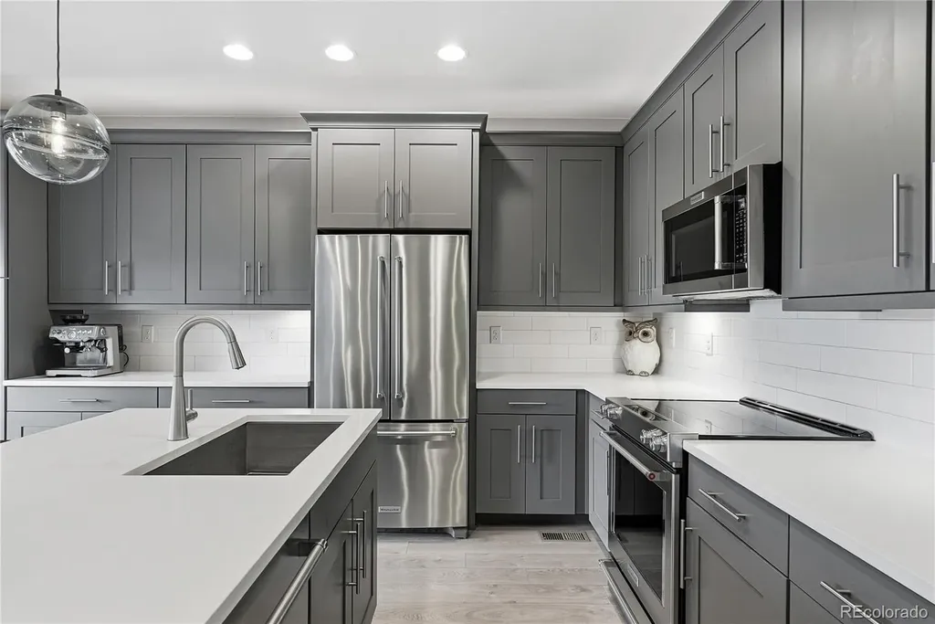6375 S Harvest Street Aurora CO 80016