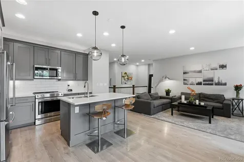 6375 S Harvest Street Aurora CO 80016