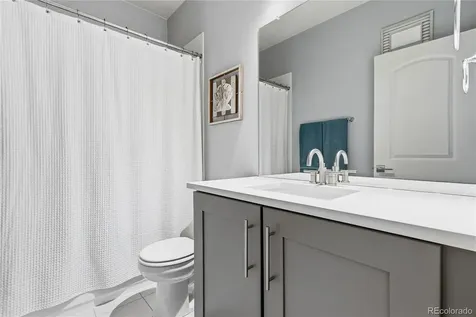 6375 S Harvest Street Aurora CO 80016