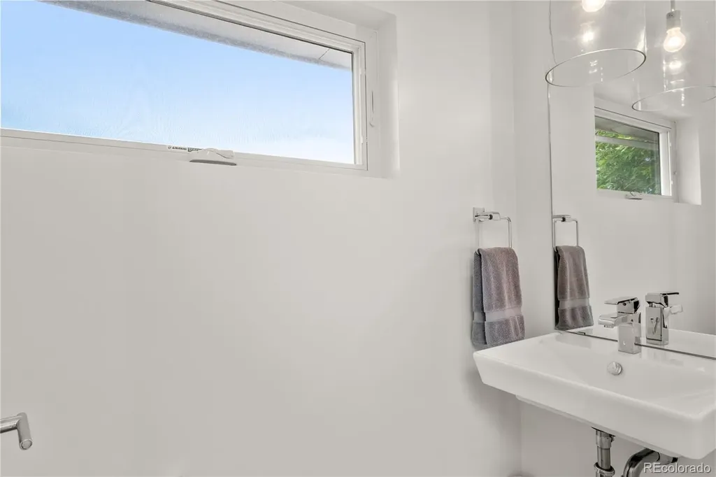 3612 Wyandot Street Denver CO 80211