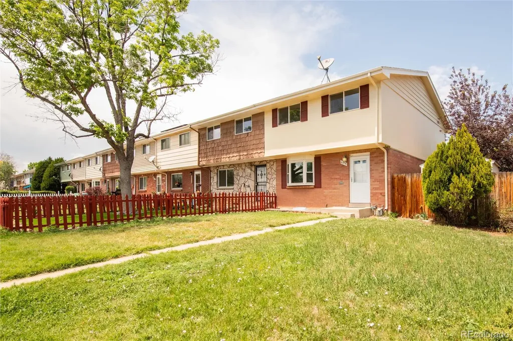 6315 W Mississippi Place Lakewood CO 80232
