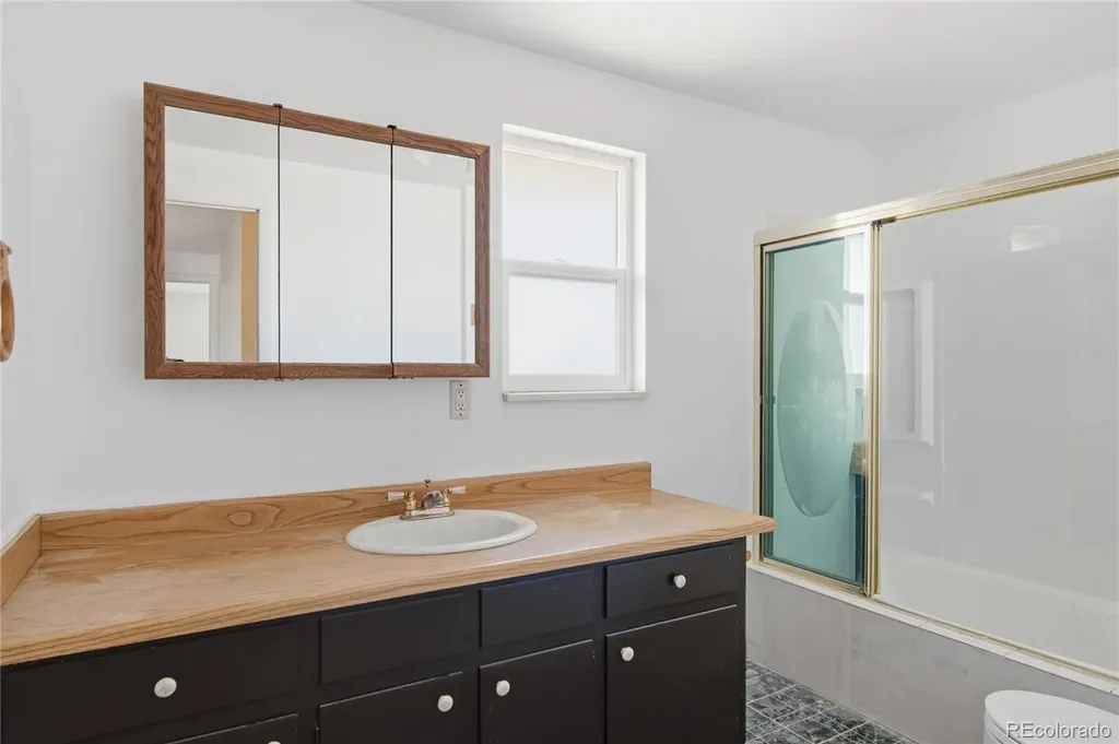 6315 W Mississippi Place Lakewood CO 80232