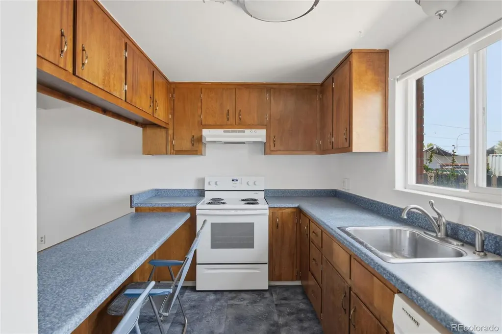 6315 W Mississippi Place Lakewood CO 80232