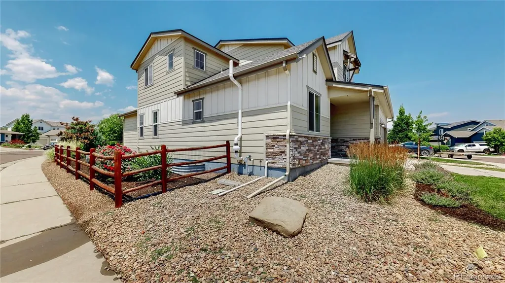 2143 Charles Lane Louisville CO 80027