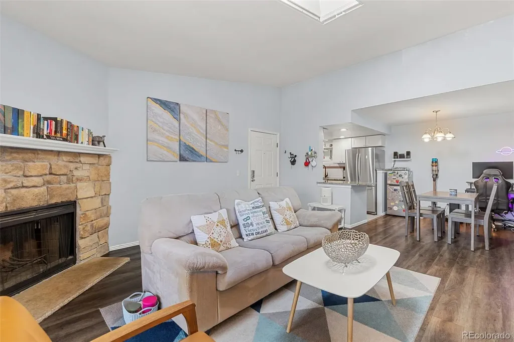 8225 Fairmount Drive Denver CO 80247