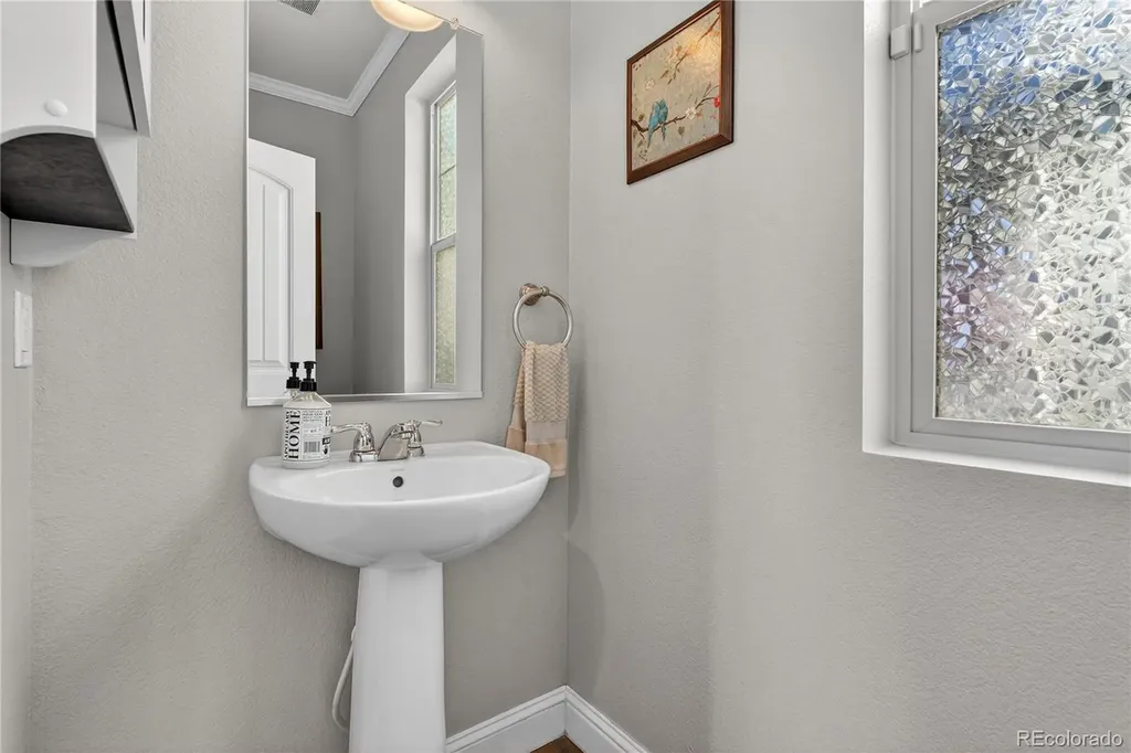 7902 E 49th Place Denver CO 80238