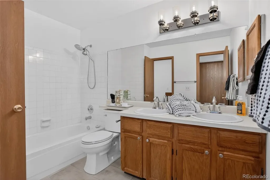 11133 W 17th Avenue Lakewood CO 80215