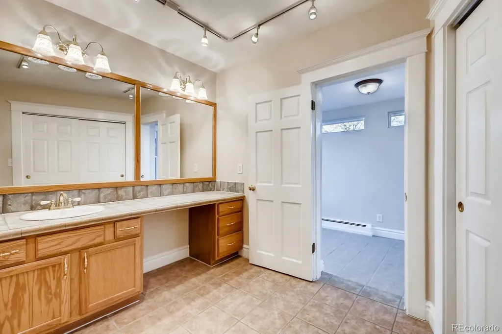 1634 Steele Street Denver CO 80206