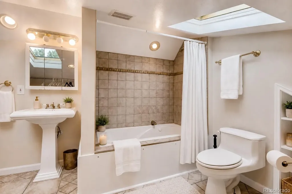 1634 Steele Street Denver CO 80206