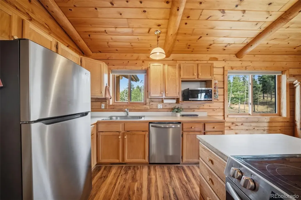 4269 Cedar Mountain Road Divide CO 80814