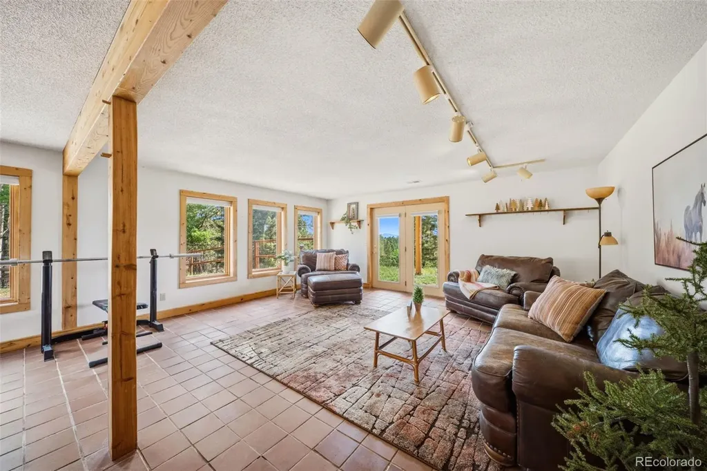 4269 Cedar Mountain Road Divide CO 80814