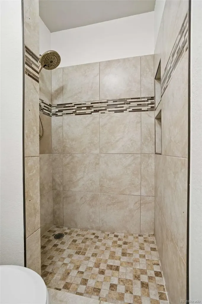 9801 Garrison Court Broomfield CO 80021