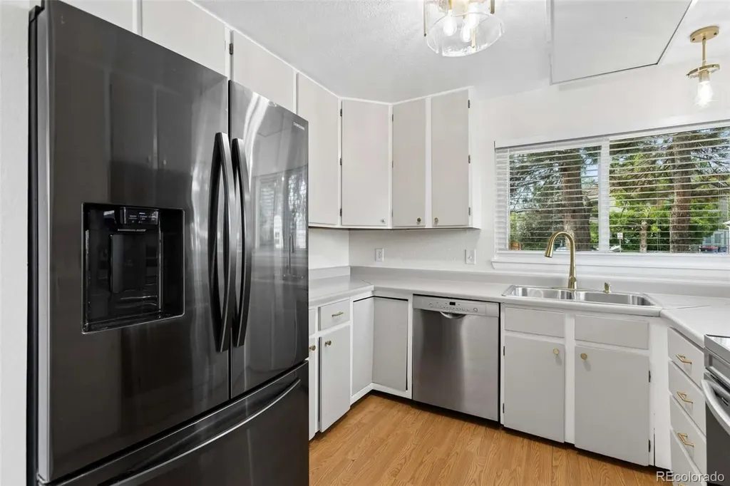 9801 Garrison Court Broomfield CO 80021