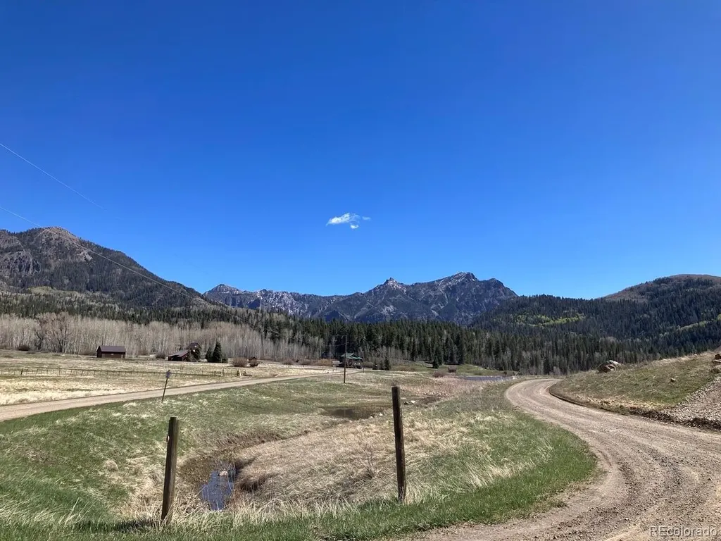 212 Camp Robber Drive Creede CO 81130