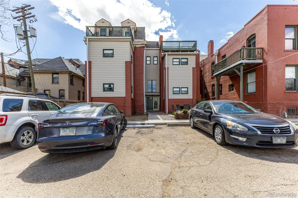 1021 E 17th Avenue Denver CO 80218