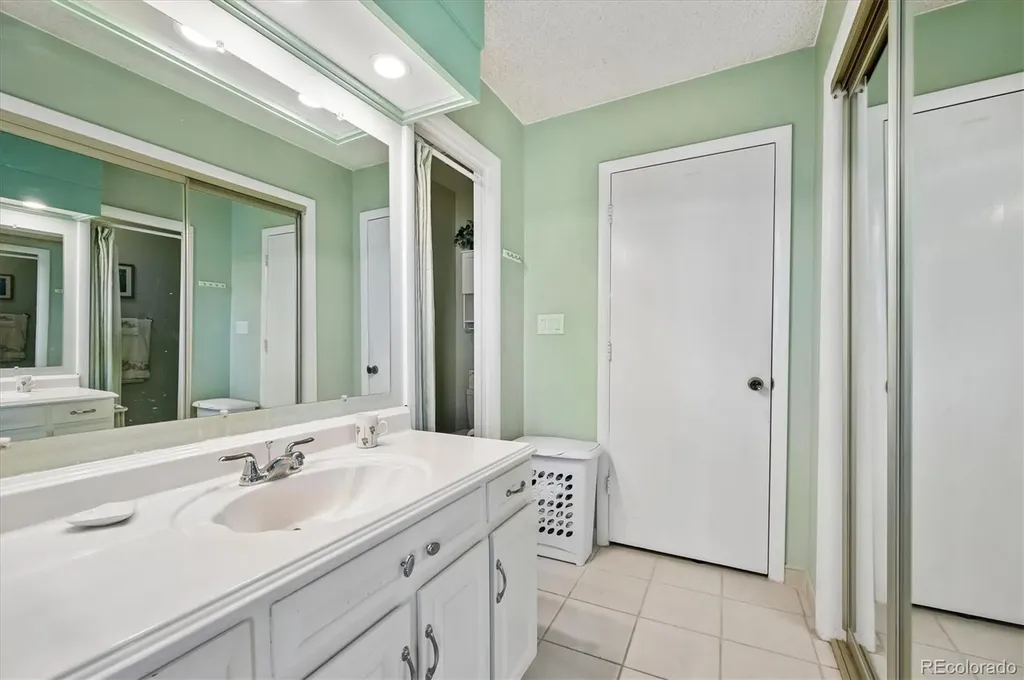 7335 W Maple Drive Lakewood CO 80226