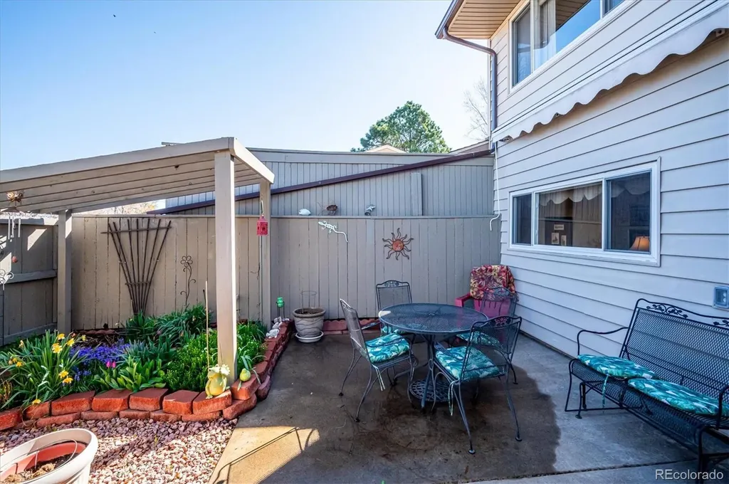 7335 W Maple Drive Lakewood CO 80226