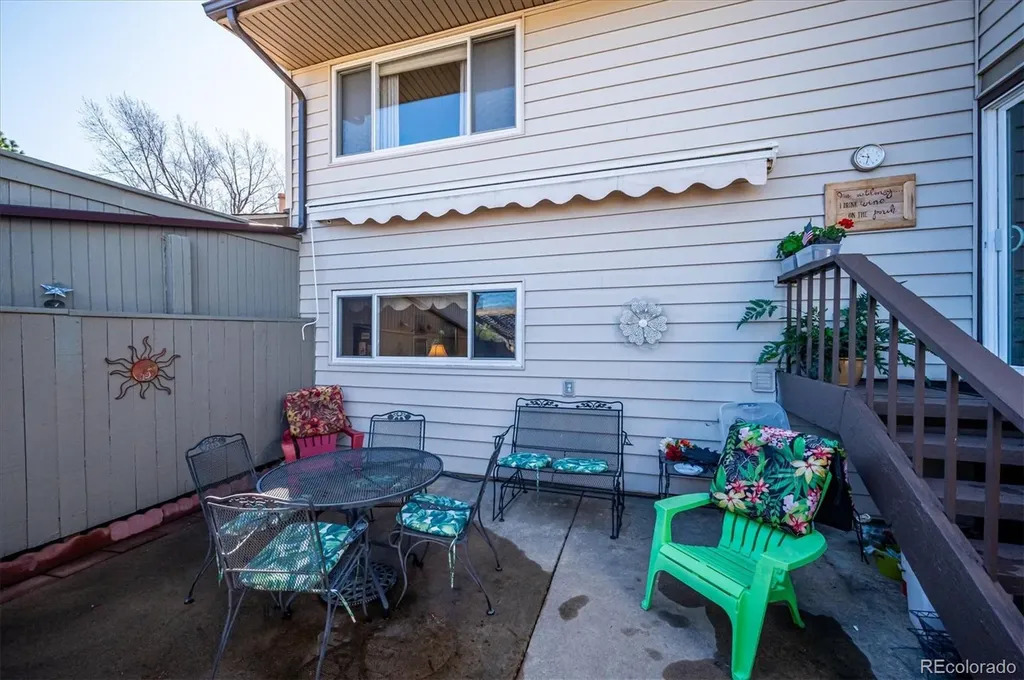 7335 W Maple Drive Lakewood CO 80226