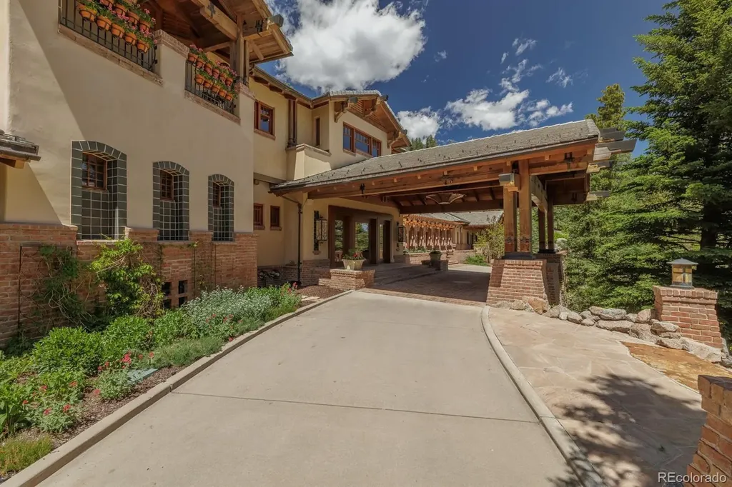 4530 Governors Point Colorado Springs CO 80906