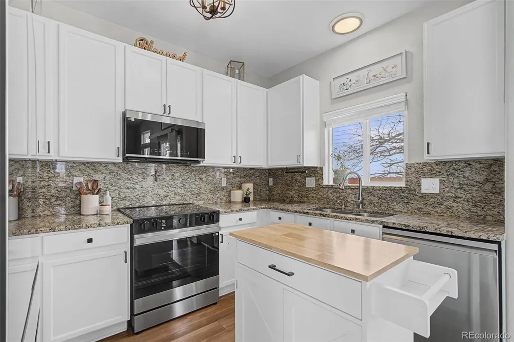 10024 Wyandott Circle S Denver CO 80260