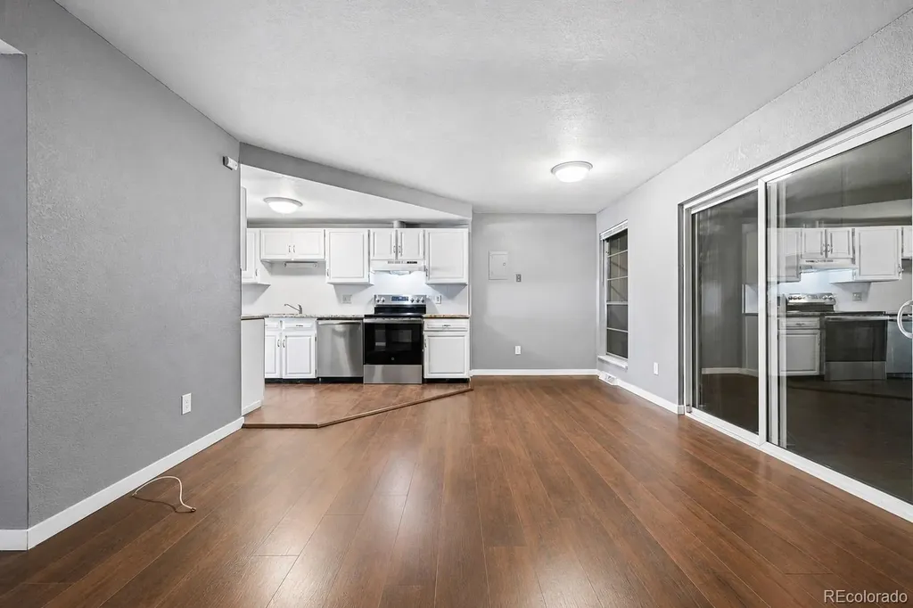 178 Paris Circle Aurora CO 80011